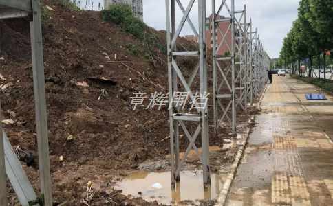 簡易圍擋需要進(jìn)行定期維護(hù)嗎？