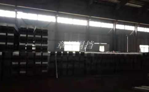 簡(jiǎn)易圍擋需要經(jīng)常更換嗎？