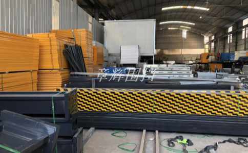 如何合理設(shè)置和管理不同類型的簡易圍擋，如臨時(shí)性、**性等？